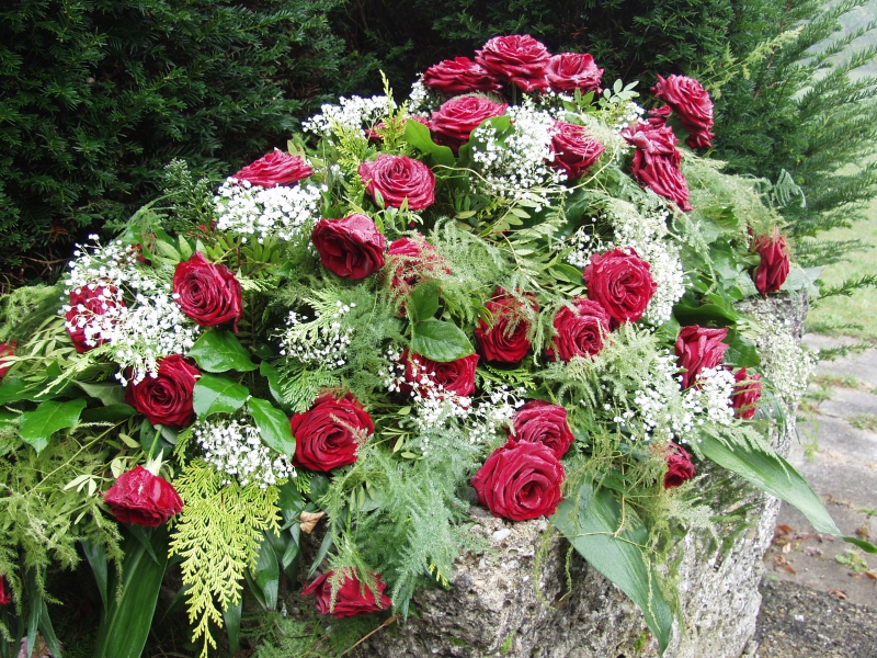 funeraire-CASTILLON-min_roses-61203